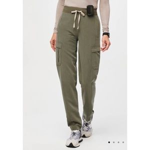 FIGS Scrub Bottoms Medium Tall